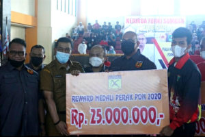 Rakerda Kejurda Forki Sumbar Dibuka, Bonus PON Papua Dibagikan