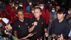 Pemain Timnas Pasang Badan Untuk Iwan Bule dan Shin Tae Yong Siap Mengundurkan diri Jika Ketum PSSI Mundur