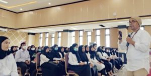 Lulus Seleksi Asistensi Mengajar, Ratusan Mahasiswa Bahasa Indonesia UNP Ikut Pembekalan