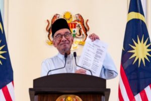 Anwar Ibrahim Sebut 10 Perusahaan Besar Malaysia Akan Berinvestaasi di IKN