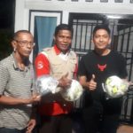 Serahkan Bantuan, Verry Mulyadi Komit Dukung Sepak Bola di Sumbar