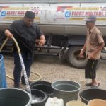 Program Sedekah Air Bersih Verry Mulyadi Sasar Puluhan Lokasi di Padang