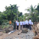 Bupati Sabar AS Tinjau Lokasi Bencana Banjir dan Longsor Dari Pagi Hingga Malam, Pemerintah Harus Hadir Disaat Masyarakat Membutuhkan