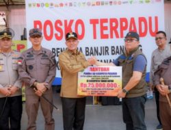 Pemkab Pasaman Peduli, Bupati Sabar AS Beserta Forkopimda Serahkan Bantuan