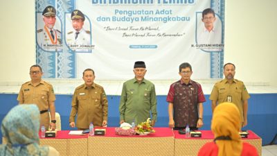 Gubernur Mahyeldi Ingatkan Pentingnya Penguatan Adat dan Budaya Minang yang Berkelanjutan