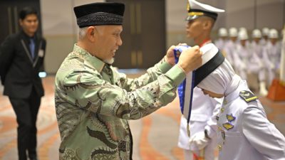 Gubernur Mahyeldi Apresiasi Konsitensi SMK Pelayaran Padang