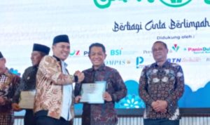 Pemprov Sumbar Raih Penghargaan dari Kemenag