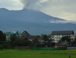 Status Gunung Marapi Turun Jadi Level II