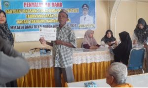 Nagari Tanjung Beringin Utara Serahkan Bantuan BLTDD ke 56 KPM