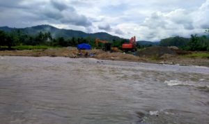 Masyarakat Sumapadang Di buat Resah Oleh Aktivas Alat Berat Tambang Emas Ilegal Di Sungai Batang Sibinail