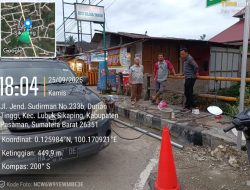 Tim Perumda Air Minum Tirta Saiyo Sigap Perbaiki Pipa Rusak Akibat Banjir di Lubuk Sikaping