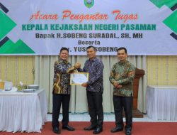 Karutan Lubuk Sikaping Hadiri Malam Haru Pelepasan Kajari Pasaman H. Sobeng Suradal: “Pasaman Sudah Seperti Kampung Sendiri”