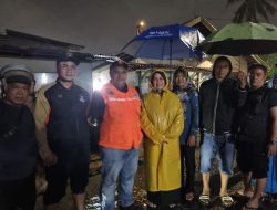 Verry Mulyadi Tinjau Lokasi Bencana Puting Beliung di Koto Lalang, 5 Rumah Rusak